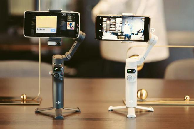 Moblie 7 Pro稳定器首发初体验！九游会登录j9入口549元！大疆OSMO(图4)